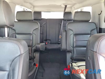 Zdjęcie 10 z 13 samochodu: 2019 GMC YUKON XL DENALI VIN:1GKS1HKJ4KR222473 - miniatura