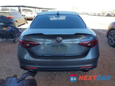 Zdjęcie 6 z 11 samochodu: 2021 ALFA ROMEO GIULIA SPORT VIN:ZARFAMAN5M7647229 - miniatura