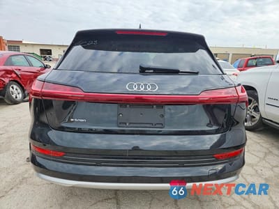 Zdjęcie 6 z 13 samochodu: 2019 AUDI E-TRON PREMIUM PLUS VIN:WA1LAAGE5KB024698 - miniatura