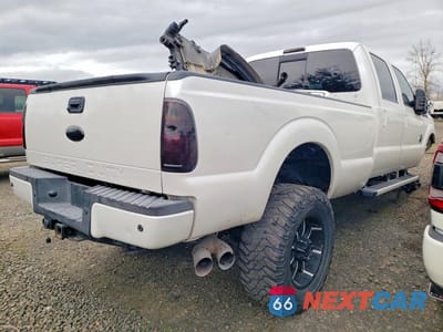 Trzecie zdjęcie samochodu z tyłu: 2011 FORD F350 SUPER DUTY VIN:1FT8W3BT7BEC01121 - miniatura
