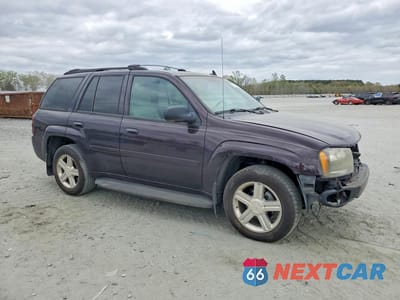 Czwarte zdjęcie samochodu z boku: 2008 CHEVROLET TRAILBLAZER LS VIN:1GNDT13SX82172474 - miniatura