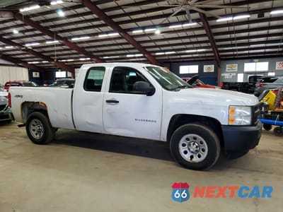 Czwarte zdjęcie samochodu z boku: 2011 CHEV SILVERADO VIN:1GCRKPE38BZ306455 - miniatura