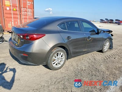 Trzecie zdjęcie samochodu z tyłu: 2017 MAZDA 3 SPORT VIN:3MZBN1U71HM147229 - miniatura