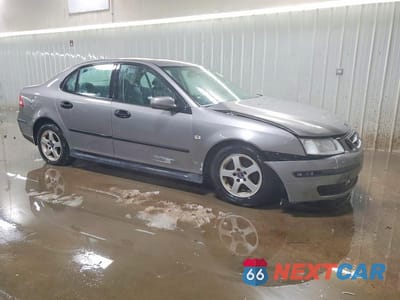 Czwarte zdjęcie samochodu z boku: 2004 SAAB 9-3 LINEAR VIN:YS3FB49S541005106 - miniatura