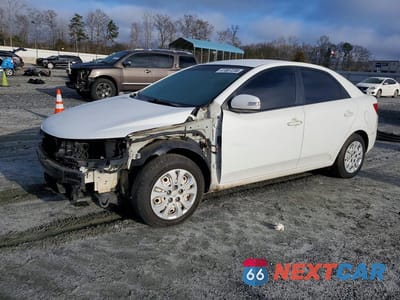 2010 KIA FORTE EX KNAFU4A21A5054883 - główne zdjęcie licytacji z USA - miniatura