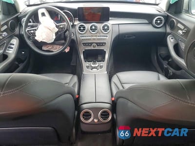 Zdjęcie 8 z 12 samochodu: 2019 MERCEDES-BENZ C 300 VIN:55SWF8DB9KU319032 - miniatura