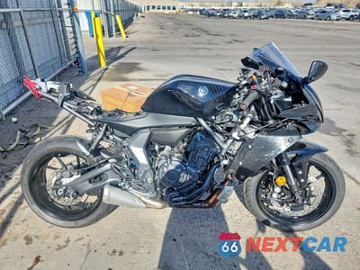 2025 YAMAHA YZFR7 JYARM38E9SA020897 - główne zdjęcie licytacji z USA - miniatura