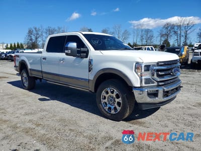 Czwarte zdjęcie samochodu z boku: 2021 FORD F350 SUPER DUTY VIN:1FT8W3BT7MEE06425 - miniatura