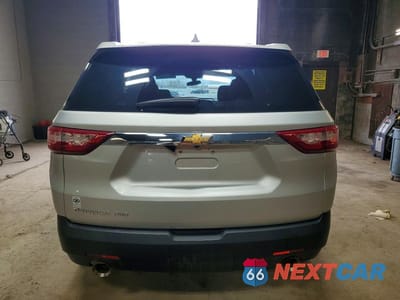 Zdjęcie 6 z 13 samochodu: 2019 CHEVROLET TRAVERSE LS VIN:1GNEVFKW1KJ290975 - miniatura
