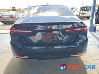 Zdjęcie 6 z 12 samochodu: 2026 BMW 530 I VIN:WBA43FJ04TCW41677 - miniatura