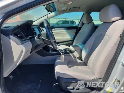 Zdjęcie 7 z 13 samochodu: 2019 HYUNDAI SONATA SEL VIN:5NPE34AF9KH730678 - miniatura