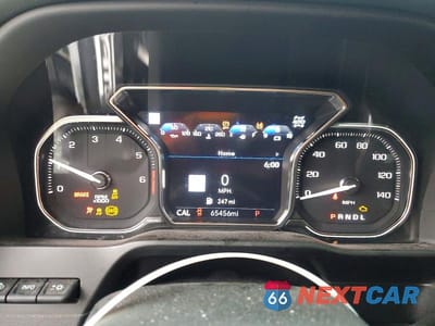 Zdjęcie 9 z 11 samochodu: 2022 GMC SIERRA K2500 AT4 VIN:1GT49PE71NF148734 - miniatura