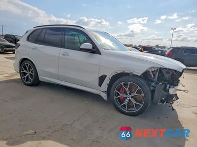Czwarte zdjęcie samochodu z boku: 2026 BMW X5 XDRIVE50E VIN:5UX43EU02T9037761 - miniatura