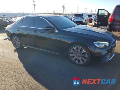 Czwarte zdjęcie samochodu z boku: 2022 MERCEDES-BENZ E 350 VIN:W1KZF8DB6NB098498 - miniatura