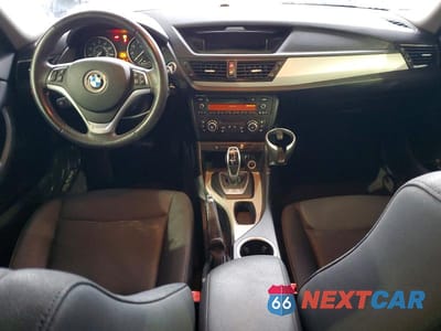 Zdjęcie 8 z 12 samochodu: 2015 BMW X1 XDRIVE28I VIN:WBAVL1C58FVY36058 - miniatura