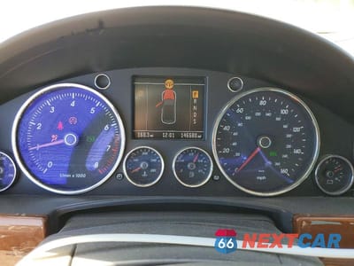 Zdjęcie 9 z 12 samochodu: 2005 VOLKSWAGEN TOUAREG 4.2 VIN:WVGMM77L55D009108 - miniatura