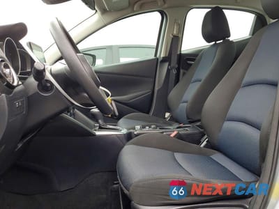 Zdjęcie 7 z 12 samochodu: 2020 TOYOTA YARIS LE VIN:3MYDLBYV5LY712326 - miniatura
