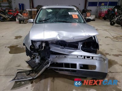 Piąte zdjęcie samochodu w środku: 2001 VOLKSWAGEN GTI GLX VIN:9BWPG61J214055330 - miniatura