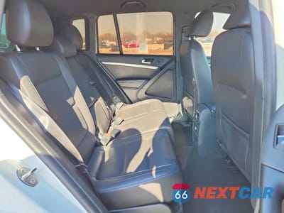 Zdjęcie 11 z 13 samochodu: 2016 VOLKSWAGEN TIGUAN S VIN:WVGBV7AXXGW006406 - miniatura