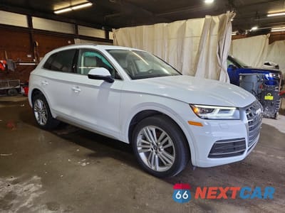 Czwarte zdjęcie samochodu z boku: 2020 AUDI Q5 PREMIUM PLUS VIN:WA1BNAFY8L2000876 - miniatura