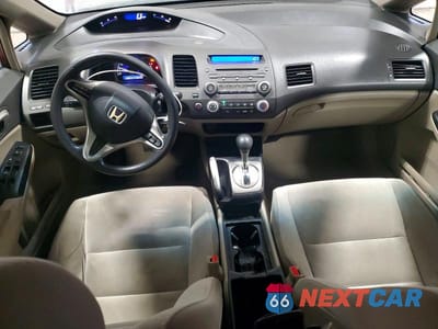 Zdjęcie 8 z 11 samochodu: 2011 HONDA CIVIC VIN:2HGFA1F53BH548879 - miniatura