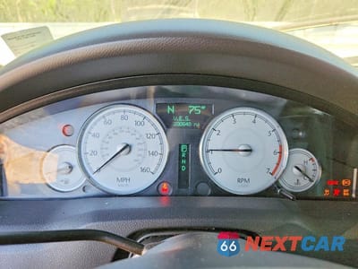 Zdjęcie 9 z 11 samochodu: 2007 CHRYSLER 300C VIN:2C3KA63H27H833741 - miniatura