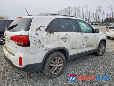 Trzecie zdjęcie samochodu z tyłu: 2011 KIA SORENTO VIN:5XYKTDA70FG646662 - miniatura