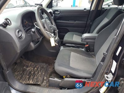 Zdjęcie 7 z 13 samochodu: 2014 JEEP PATRIOT SPORT VIN:1C4NJRBB6ED616291 - miniatura