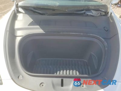 Zdjęcie 12 z 12 samochodu: 2022 TESLA MODEL Y VIN:7SAYGAEE2NF316438 - miniatura