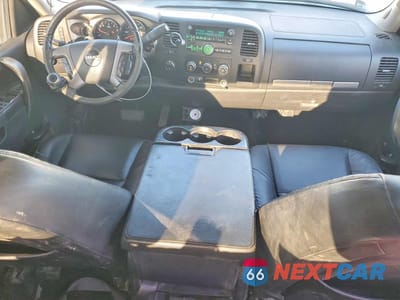 Zdjęcie 8 z 12 samochodu: 2012 GMC SIERRA K2500 SLE VIN:1GT220CG2CZ299860 - miniatura