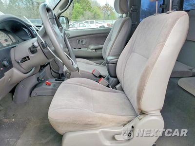Zdjęcie 7 z 11 samochodu: 2004 TOYOTA TACOMA V6 VIN:5TEWN72N04Z329042 - miniatura