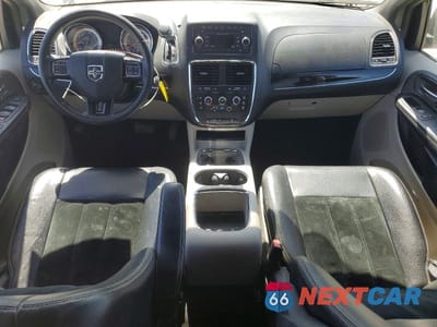 Zdjęcie 8 z 14 samochodu: 2017 DODGE GRAND CARAVAN SXT VIN:2C4RDGCG6HR546378 - miniatura