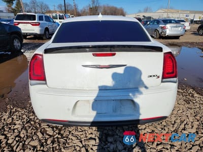 Zdjęcie 6 z 12 samochodu: 2021 CHRYSLER 300 S VIN:2C3CCABG4MH523659 - miniatura