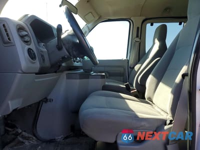 Zdjęcie 7 z 14 samochodu: 2011 FORD ECONOLINE E350 SUPER DUTY WAGON VIN:1FBNE3BL5BDA29039 - miniatura