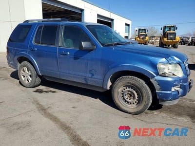 Czwarte zdjęcie samochodu z boku: 2009 FORD EXPLORER XLT VIN:1FMEU63EX9UA27762 - miniatura