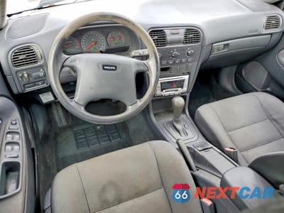 Zdjęcie 8 z 13 samochodu: 2001 VOLVO V40 1.9T VIN:YV1VW29511F601022 - miniatura