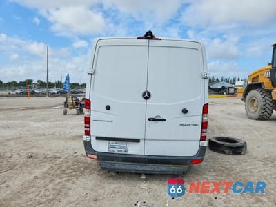 Zdjęcie 6 z 12 samochodu: 2016 MERCEDES BENZ SPRINTER 2500 VIN:WD3PE7DD8GP197968 - miniatura