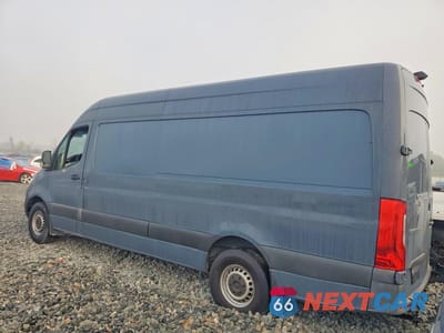 Drugie zdjęcie samochodu z przodu: 2019 MERCEDES BENZ SPRINTER 2500 DELIVERY VAN VIN:WD4PF1CD9KP127556 - miniatura