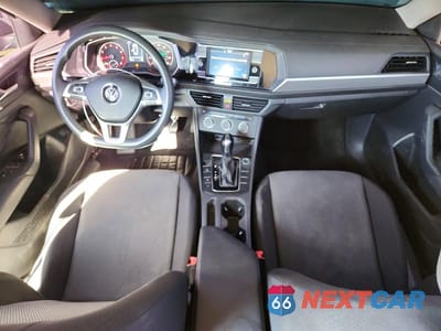 Zdjęcie 8 z 11 samochodu: 2021 VOLKSWAGEN JETTA S VIN:3VWC57BU3MM031850 - miniatura