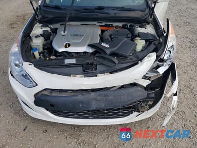 Zdjęcie 11 z 12 samochodu: 2012 HYUNDAI SONATA HYBRID BASE VIN:KMHEC4A44CA041022 - miniatura