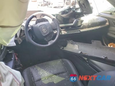 Zdjęcie 8 z 12 samochodu: 2023 TOYOTA PRIUS LIMITED VIN:JTDACAAU7P3013310 - miniatura