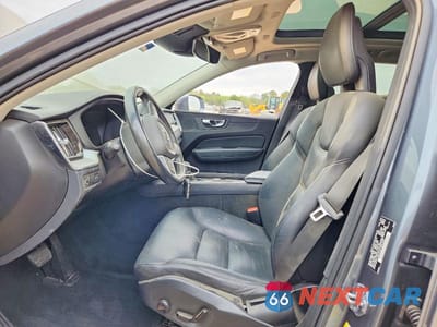 Zdjęcie 7 z 14 samochodu: 2018 VOLVO XC60 T5 MOMENTUM VIN:YV4102RKXJ1062759 - miniatura