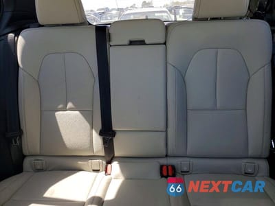 Zdjęcie 10 z 12 samochodu: 2020 VOLVO XC40 T5 MOMENTUM VIN:YV4162UK3L2299063 - miniatura