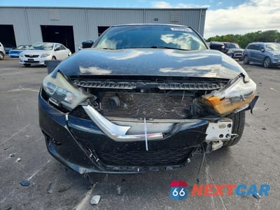 Piąte zdjęcie samochodu w środku: 2017 NISSAN MAXIMA PLATINUM VIN:1N4AA6AP7HC393348 - miniatura