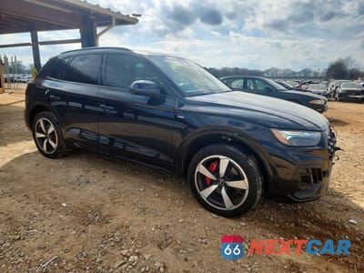 Czwarte zdjęcie samochodu z boku: 2024 AUDI Q5 PRESTIGE 45 VIN:WA1FAAFY4R2110877 - miniatura