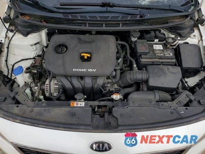 Zdjęcie 11 z 12 samochodu: 2017 KIA FORTE LX VIN:3KPFL4A7XHE133064 - miniatura