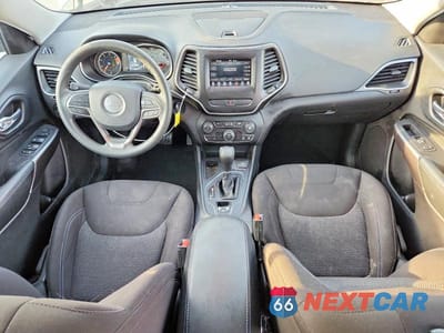 Zdjęcie 8 z 13 samochodu: 2020 JEEP CHEROKEE LATITUDE VIN:1C4PJLCB7LD521725 - miniatura