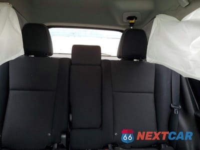 Zdjęcie 10 z 13 samochodu: 2018 TOYOTA RAV4 XLE VIN:2T3RFREV3JW800402 - miniatura