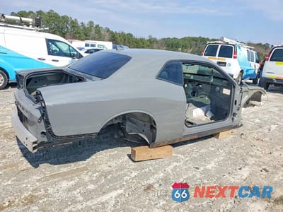 Trzecie zdjęcie samochodu z tyłu: 2019 DODGE CHALLENGER R VIN:2C3CDZFJ2KH556870 - miniatura