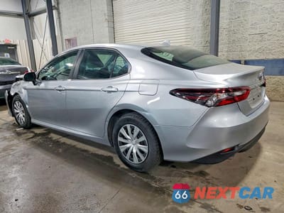 Drugie zdjęcie samochodu z przodu: 2024 TOYOTA CAMRY HYBRID LE VIN:4T1C31AK0RU630659 - miniatura
